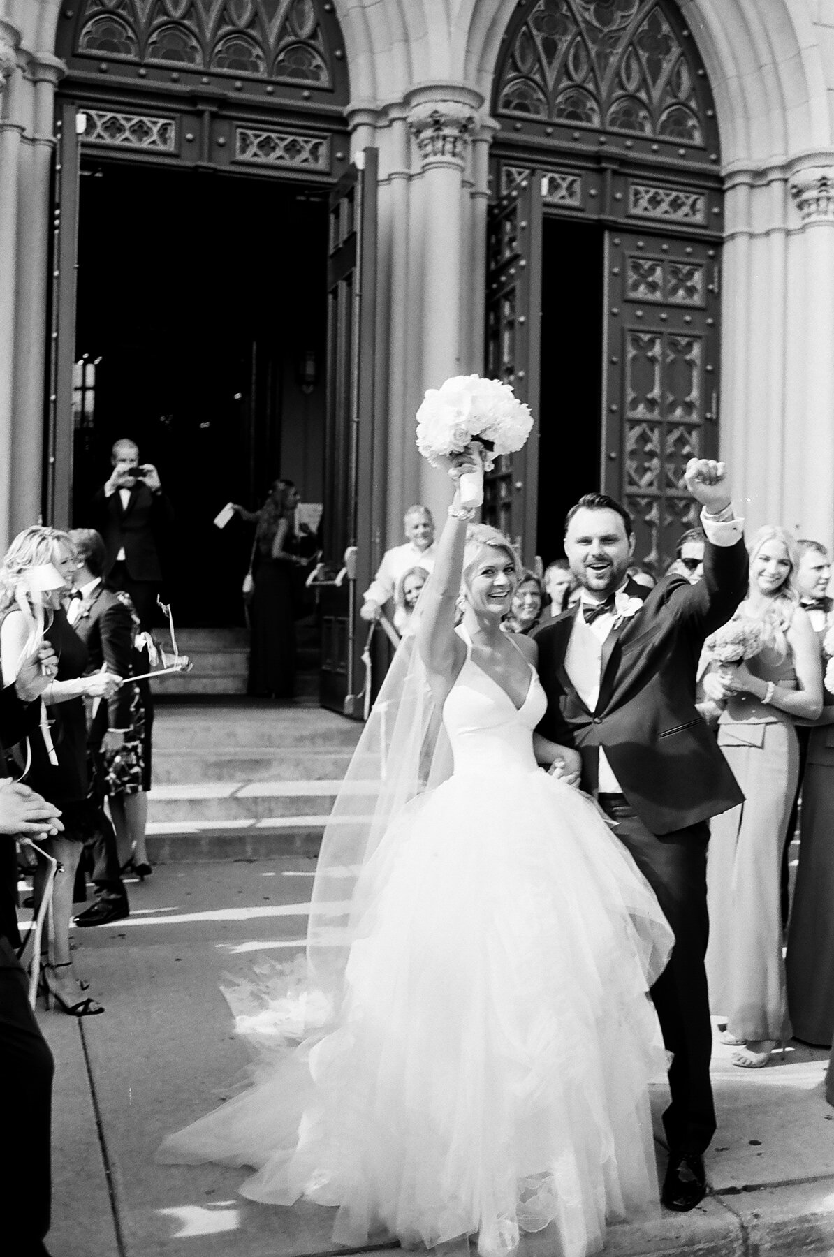 © Liz Banfield Field Museum Wedding Chicago Wedding Photographer (8).JPG