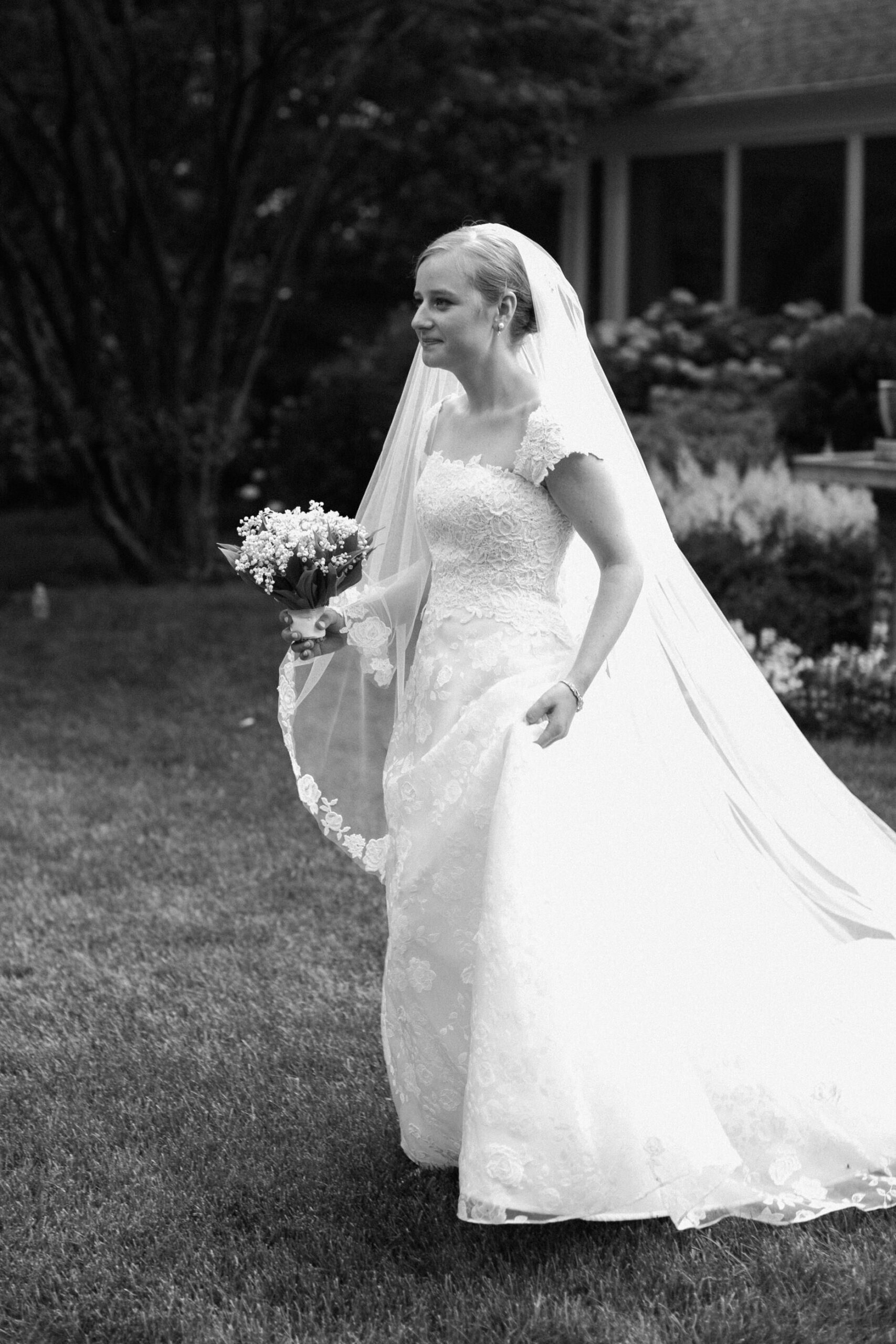 Brookville-New-York-Wedding-Long-Island-Wedding-Photographer-Liz-Banfield (31).JPG