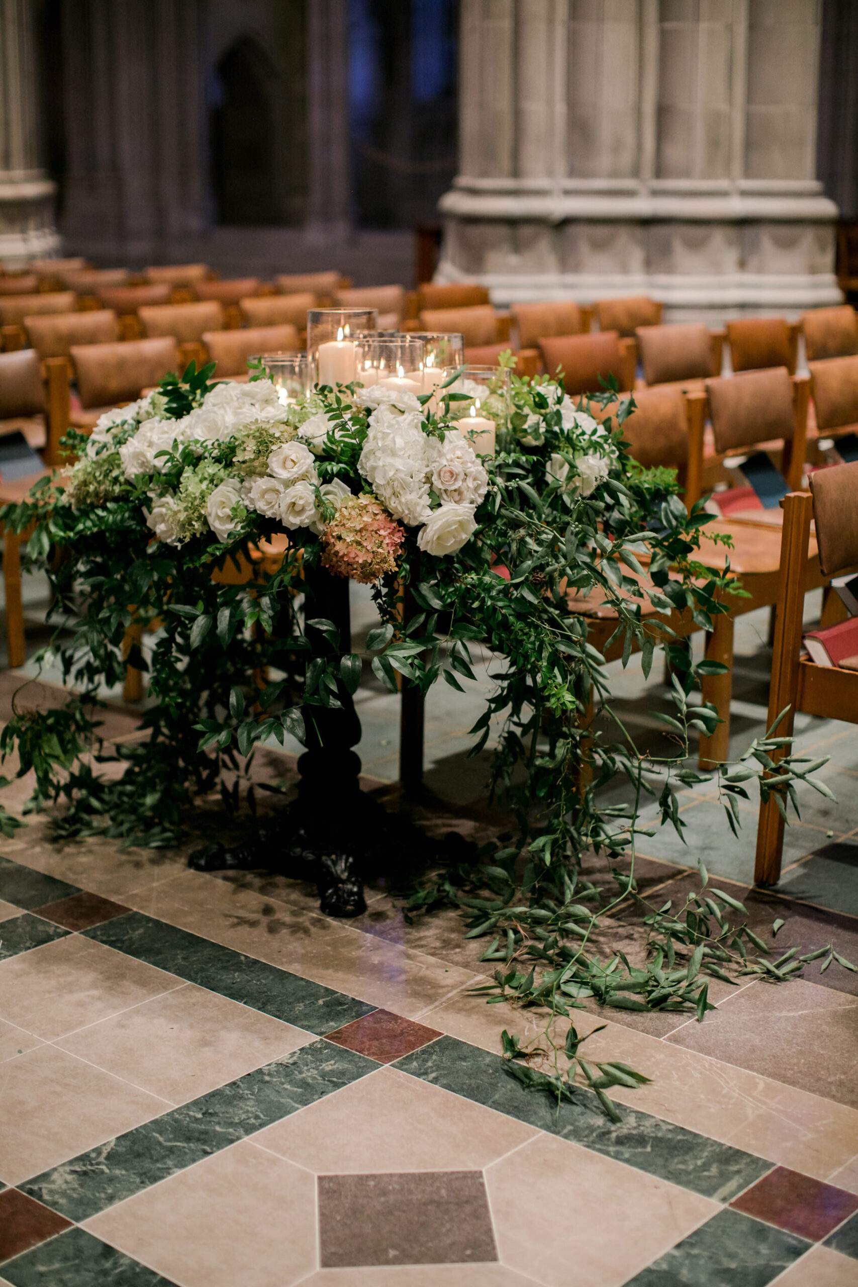 National-Cathedral-Wedding-Liz Banfield-Washington-DC-Photographer (52).JPG