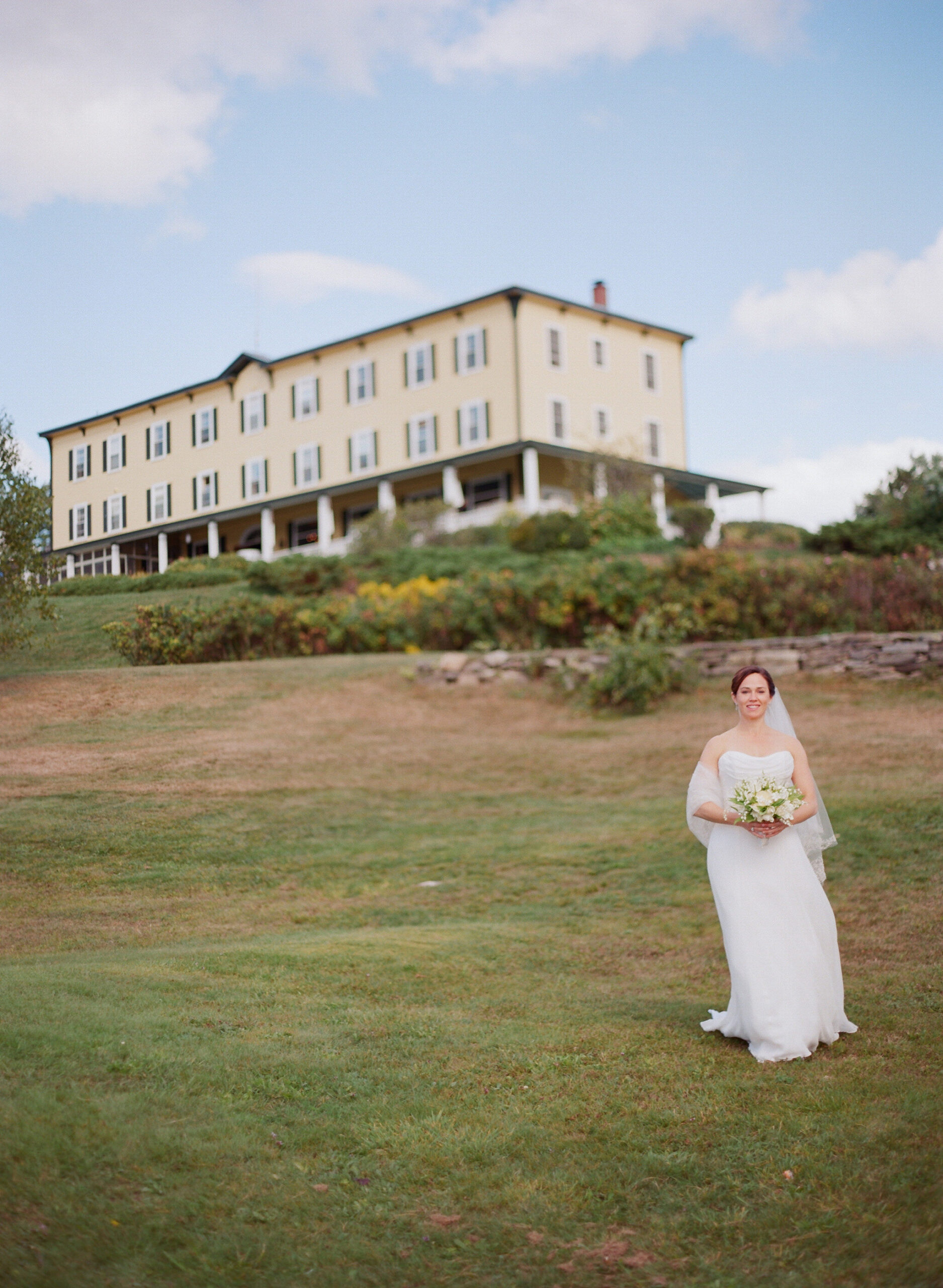 Chebeague-Island -Inn-Wedding-Photographer-Maine-Destination-Wedding-Liz-Banfield (12).JPG