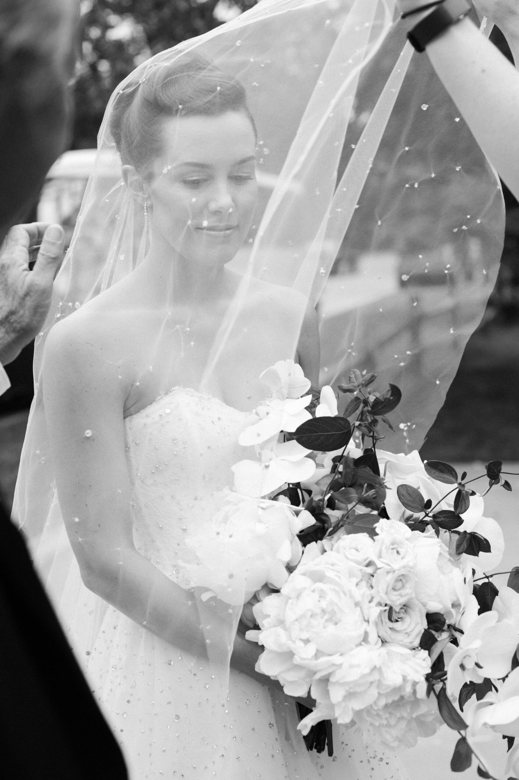 Tented-Hamptons-Wedding-New-York-Photographer-Liz-Banfield (18).JPG