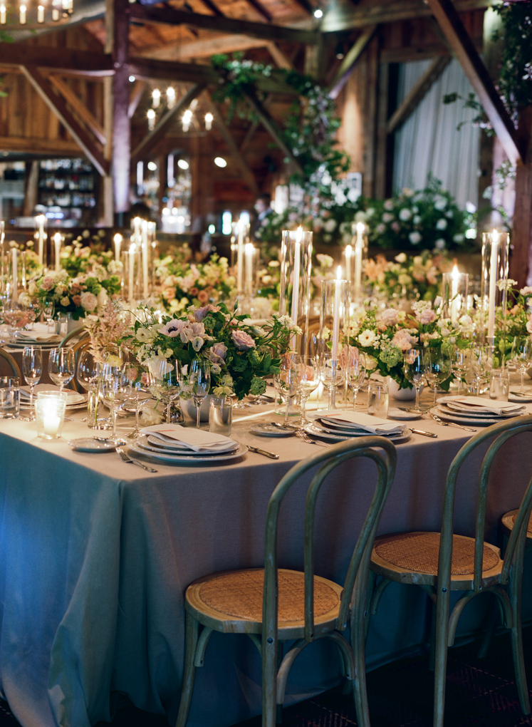 table-and-floral-arrangement-at-sophisticated-wedding