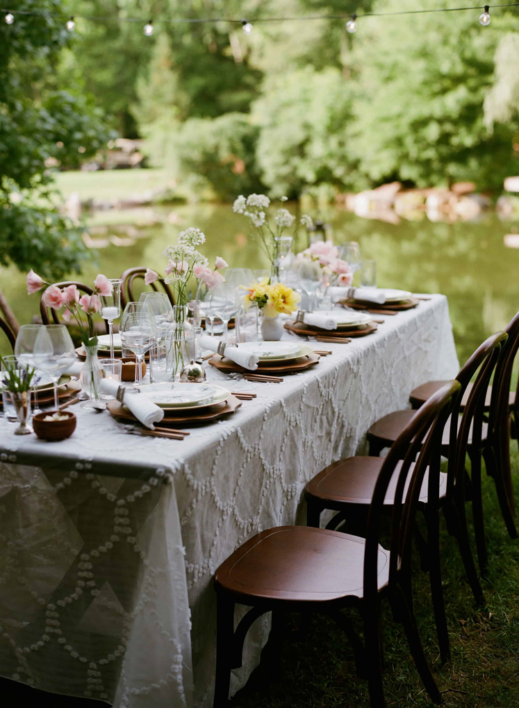 sophisticated-destination-wedding-blackberry-farm-Liz-Banfield-country-tennessee-details-beautiful-quiet-luxury-mindy-rice-floral-jennifer-laraia