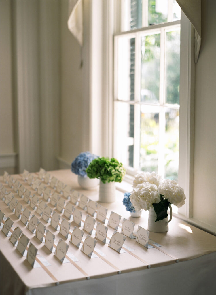 table-settings-for-wedding-reception-historic-home-venue